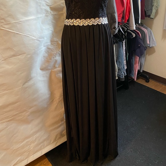 👗Junior Size Military Ball Gown - Picture 7 of 10